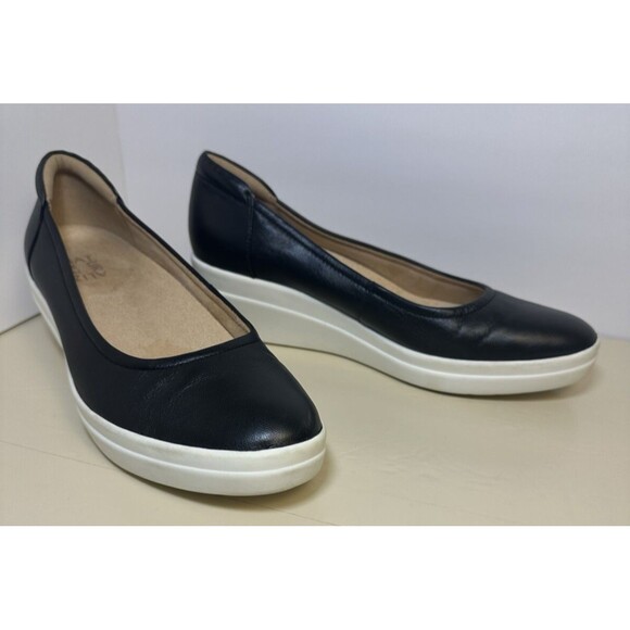 Naturalizer Women’s Black Wedge Slip-On Size 8.5 EU 39 Comfort Support Shoe - Picture 1 of 10